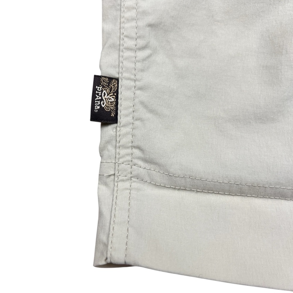 PrAna Shorts Women’s Medium Bermuda Outdoor Hiking Beige Khaki Pull Up Stretch - Picture 5 of 11